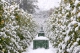 Apfelernte im Schnee: Einen Wintereinbruch gab es am 10./11. Oktober, im Bild Tschengels