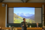 Landesrat Richard Theiner regte kürzlich in Brixen zur Diskussion über die künftige Raumentwicklung in Südtirol an./Foto LPA