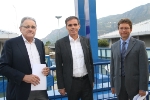 Besuch im Wasserstoffzentrum Bozen (v.l.): Walter Huber, Präsident des IIT, LR Richard Theiner und Thomas Klauser, Direktor des IIT./Foto LPA rm 