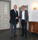 LR Richard Theiner mit dem Regierungsrat des Kantons Graubünden, Hansjörg Trachsel./Foto LPA